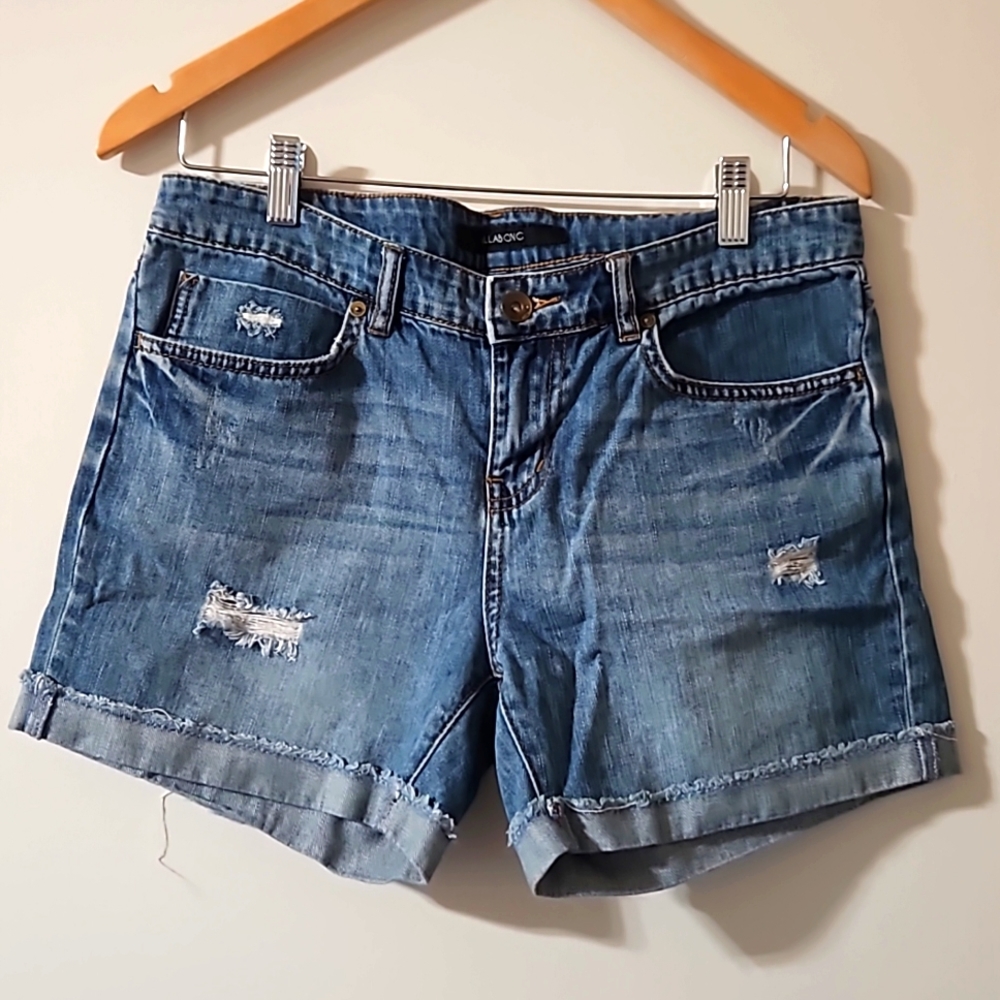 Billabong shorts sz 28